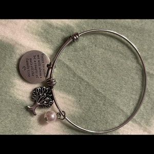 Sister bracelet